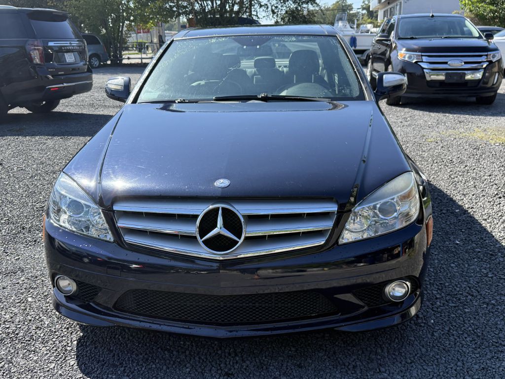 2009 Mercedes-Benz C-Class Image 2