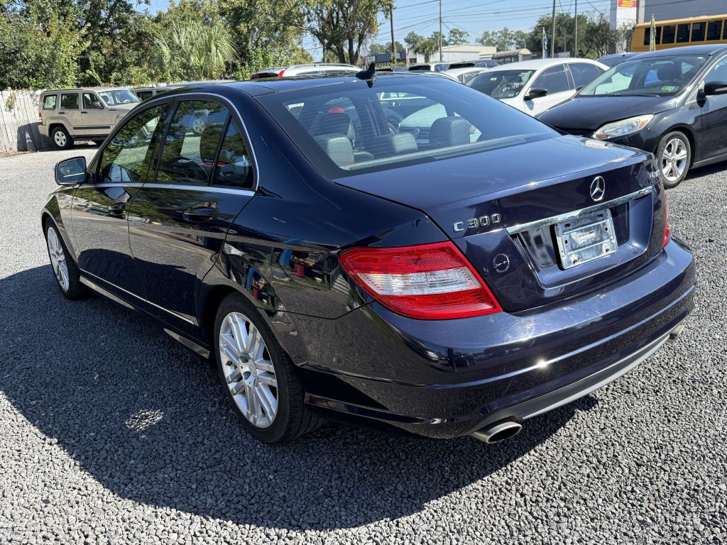 2009 Mercedes-Benz C-Class Image 8
