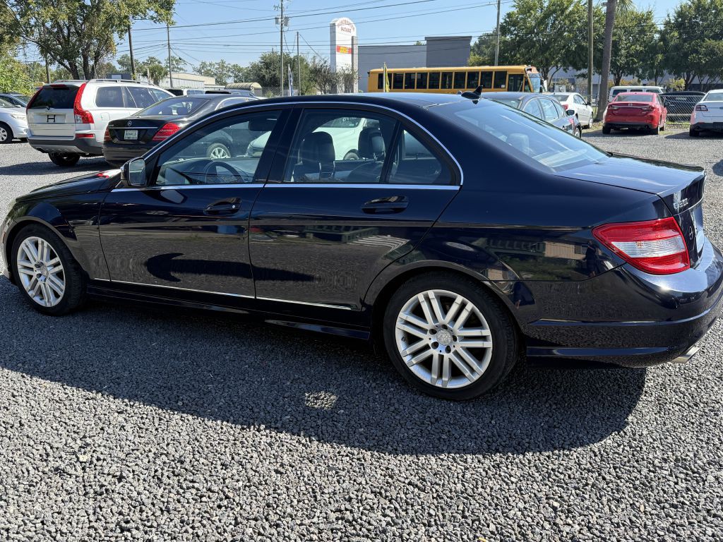 2009 Mercedes-Benz C-Class Image 9