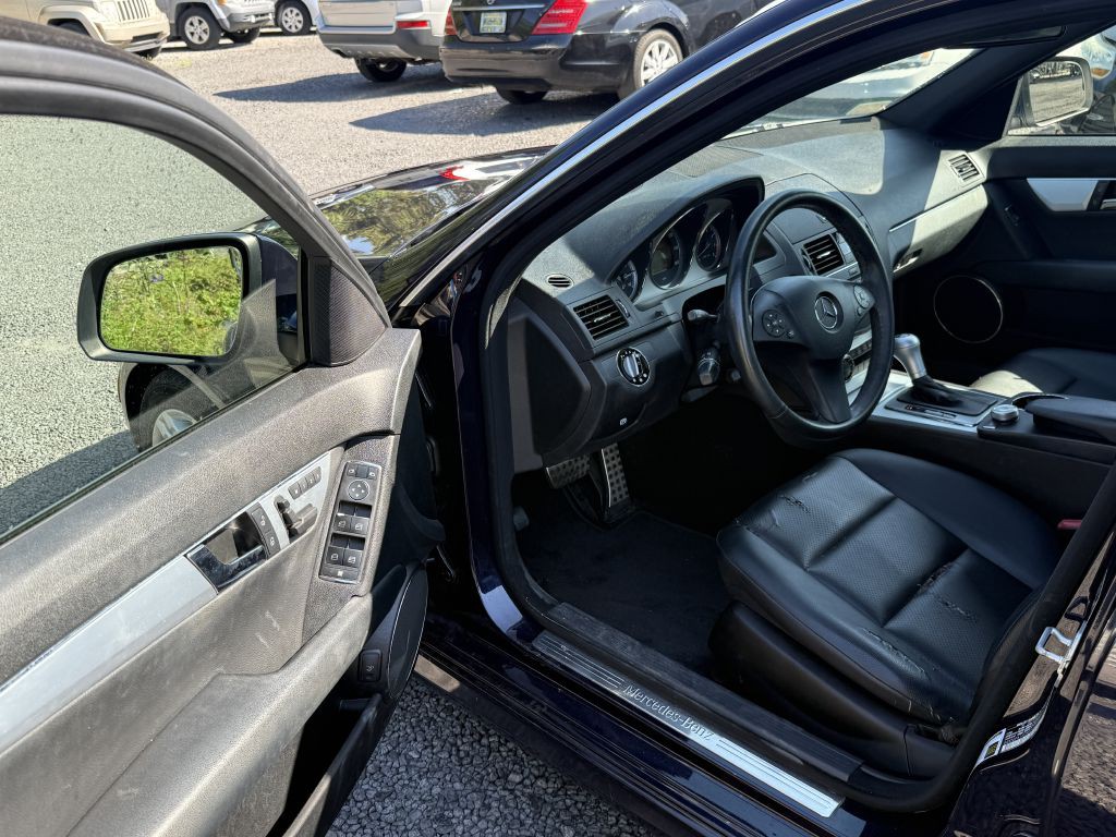 2009 Mercedes-Benz C-Class Image 10