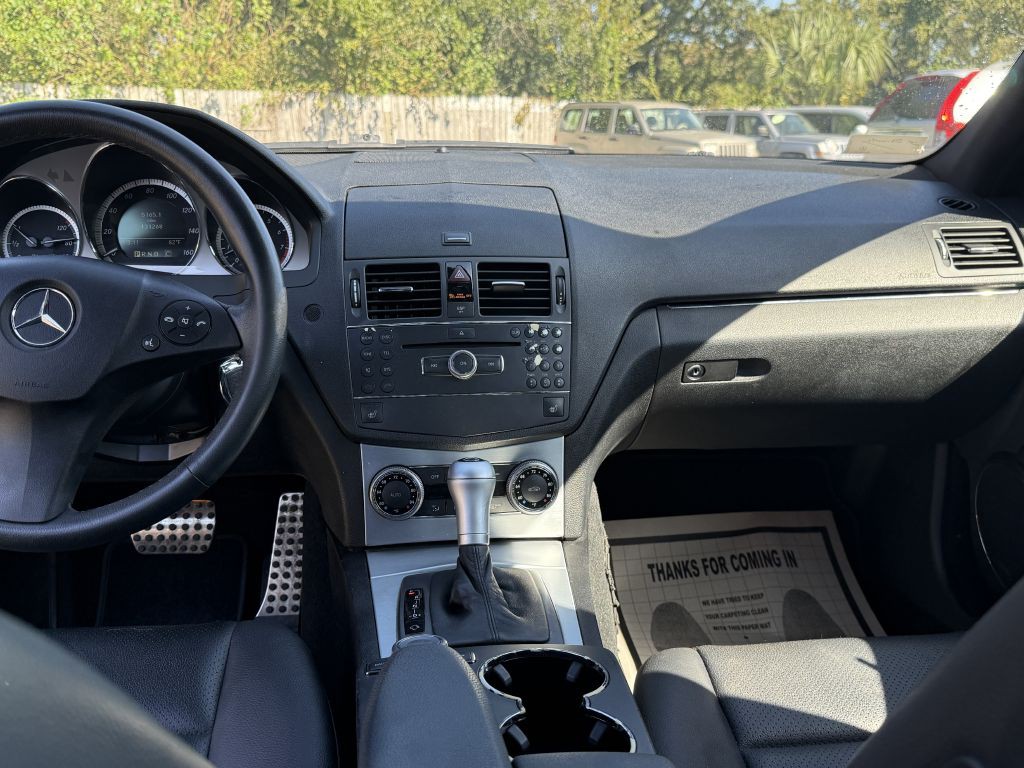2009 Mercedes-Benz C-Class Image 16