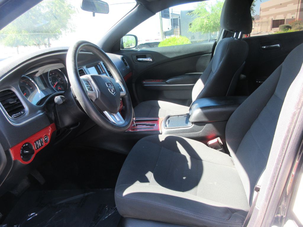 2014 Dodge Charger Image 9