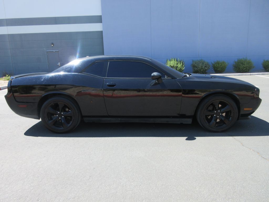 2014 Dodge Challenger Image 2
