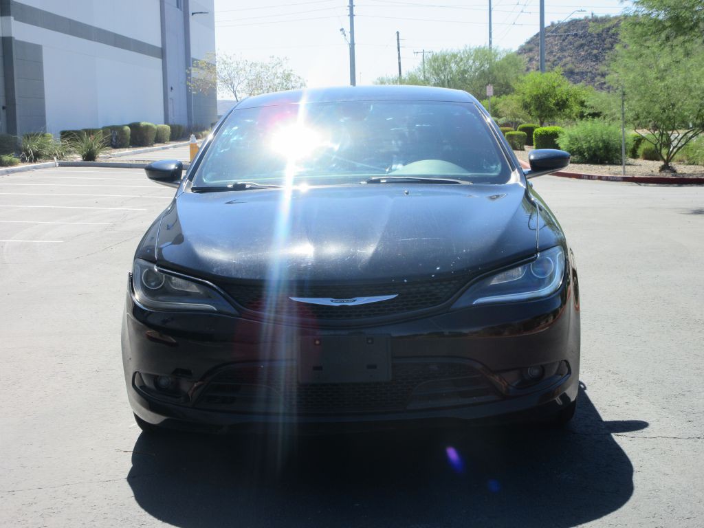 2015 Chrysler 200 Image 8