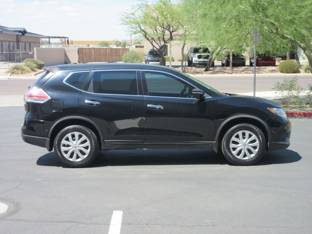 2015 Nissan Rogue Image 2