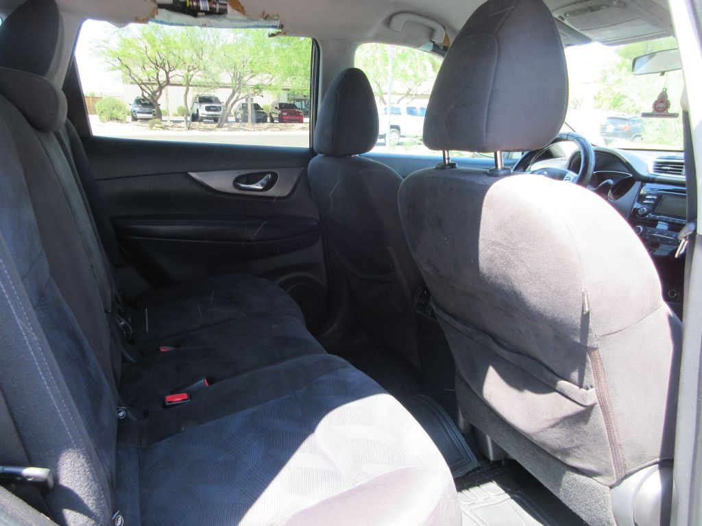 2015 Nissan Rogue Image 12
