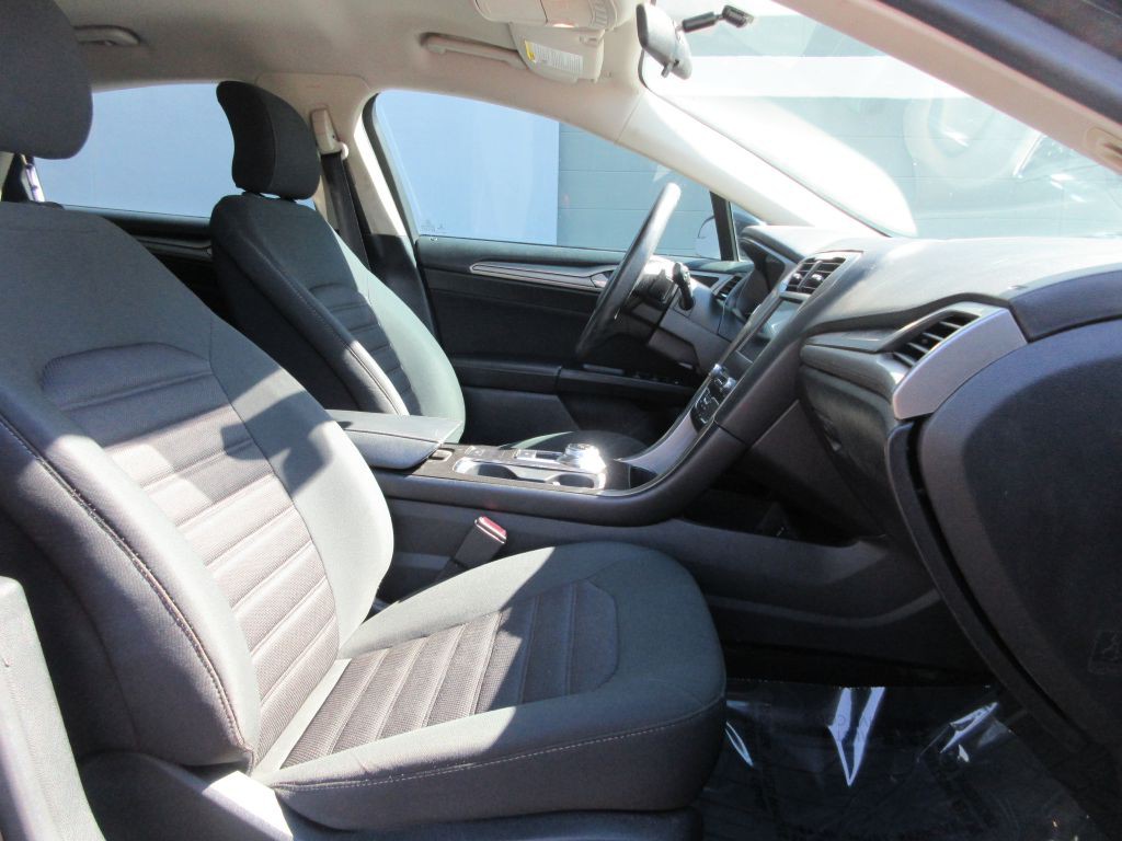 2018 Ford Fusion Image 13