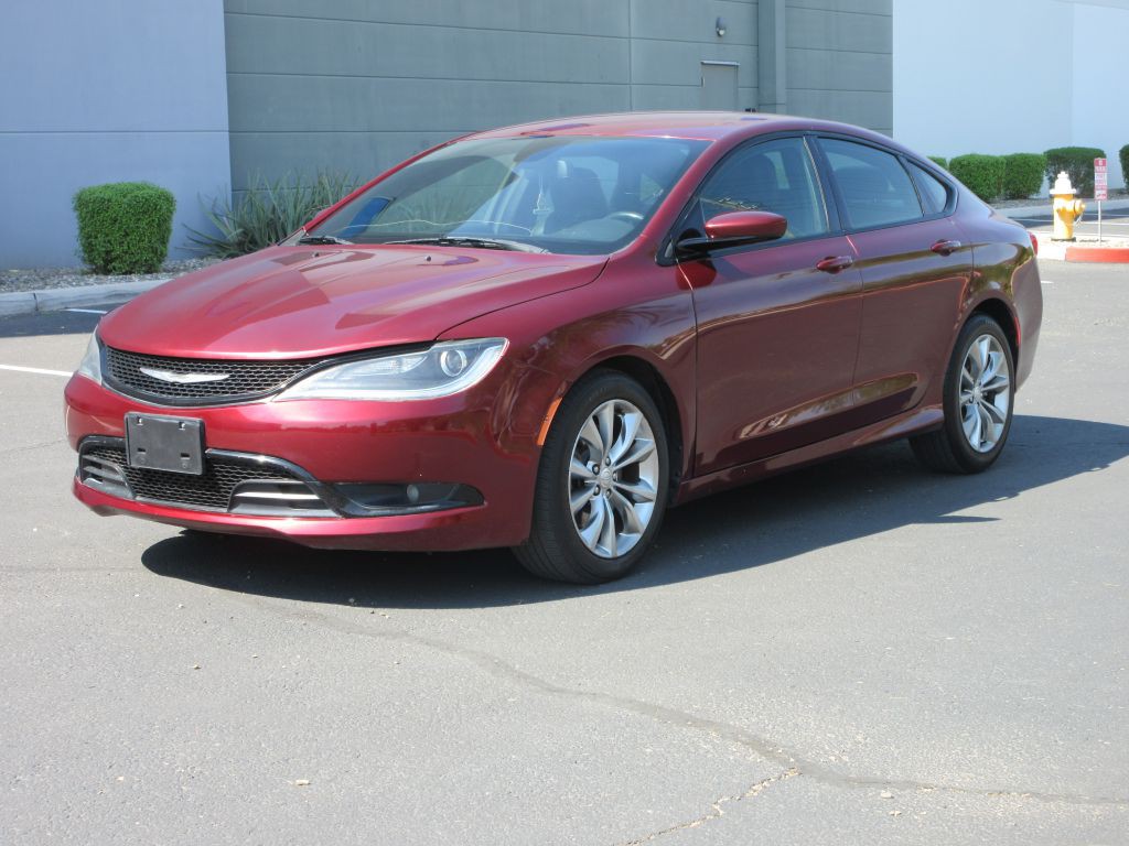 2015 Chrysler 200 Image 7