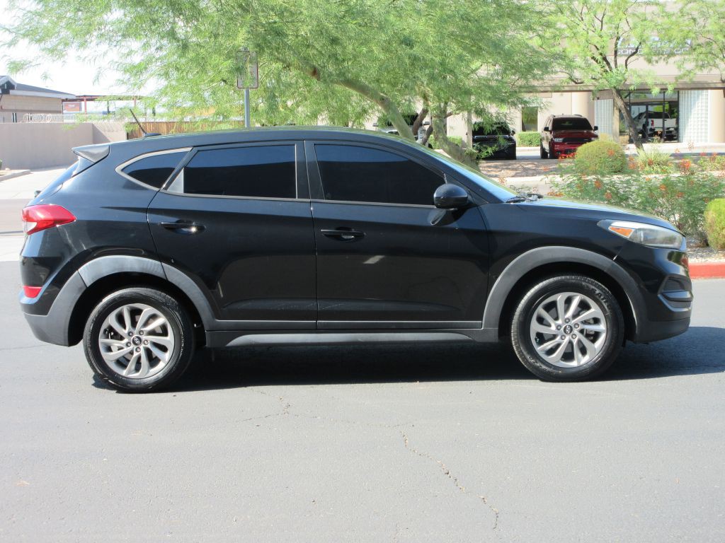 2017 Hyundai Tucson Image 2