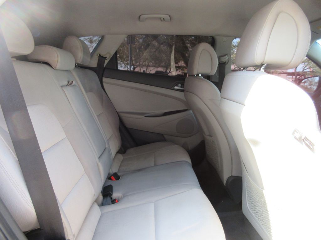 2017 Hyundai Tucson Image 12