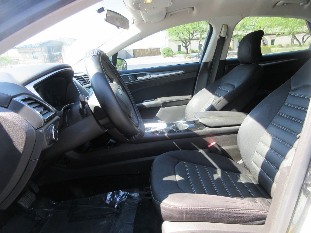 2015 Ford Fusion Image 9