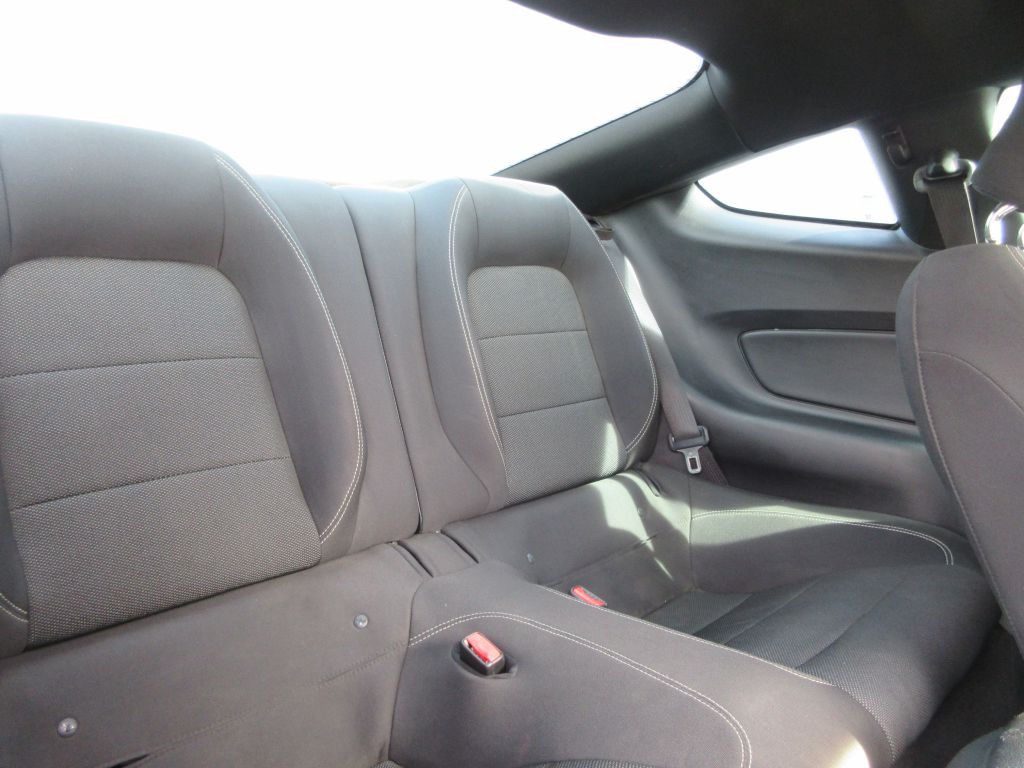 2015 Ford Mustang Image 15
