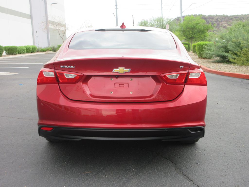 2016 Chevrolet Malibu Image 4