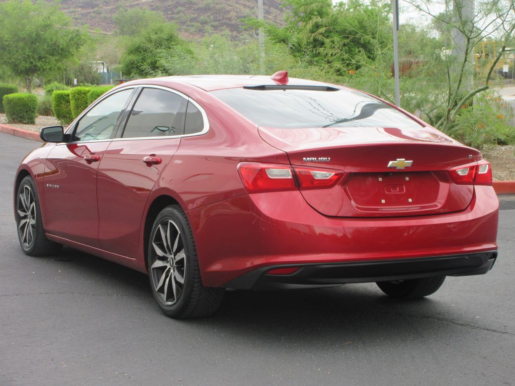 2016 Chevrolet Malibu Image 5