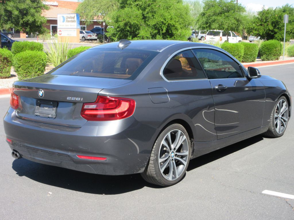 2014 BMW 2 Series Image 3