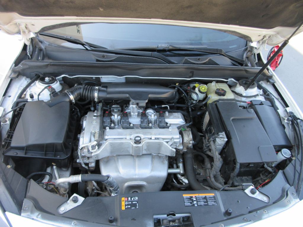 2015 Chevrolet Malibu Image 14