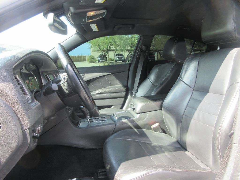 2014 Dodge Charger Image 9