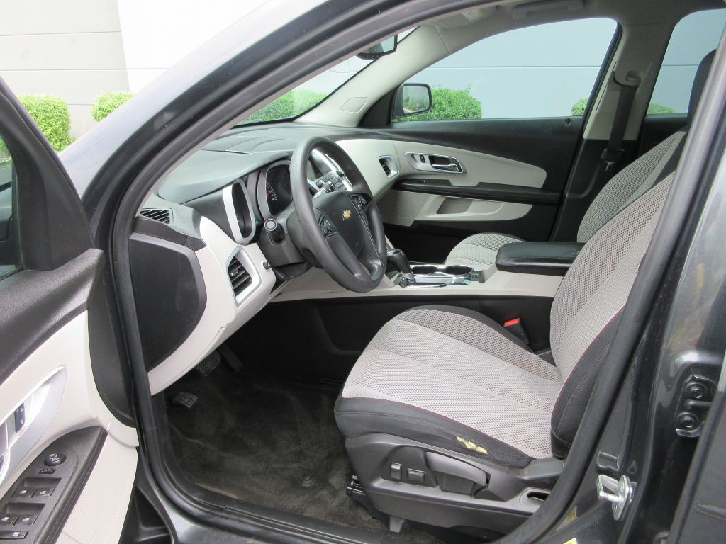 2017 Chevrolet Equinox Image 9