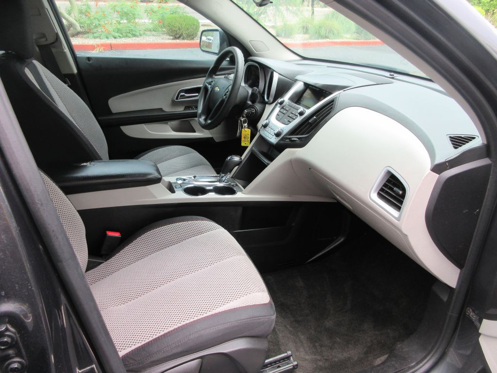 2017 Chevrolet Equinox Image 13