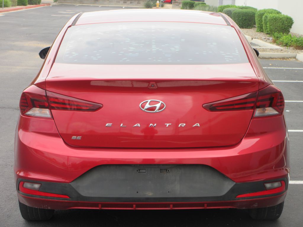 2019 Hyundai Elantra Image 4