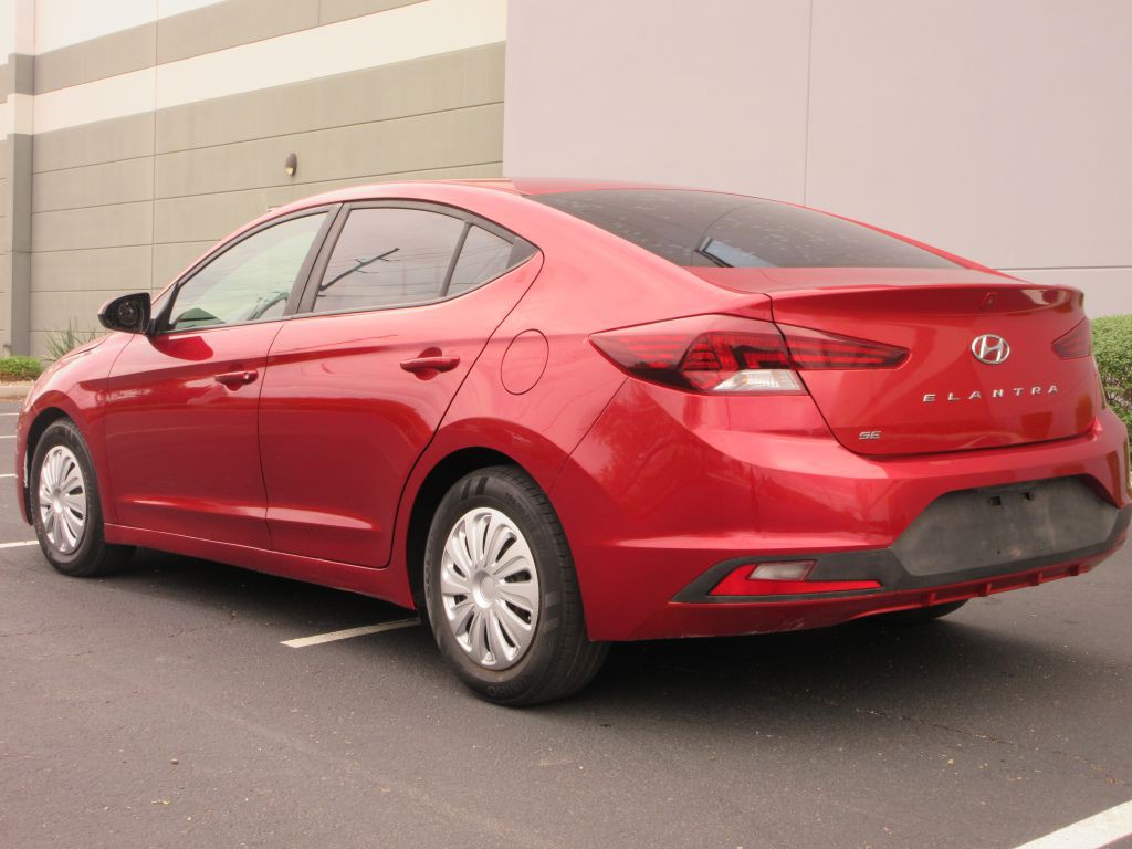 2019 Hyundai Elantra Image 5