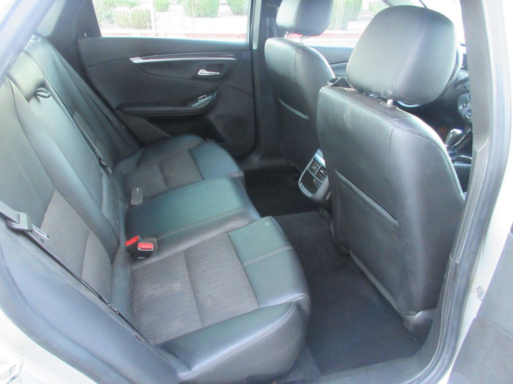 2019 Chevrolet Impala Image 12