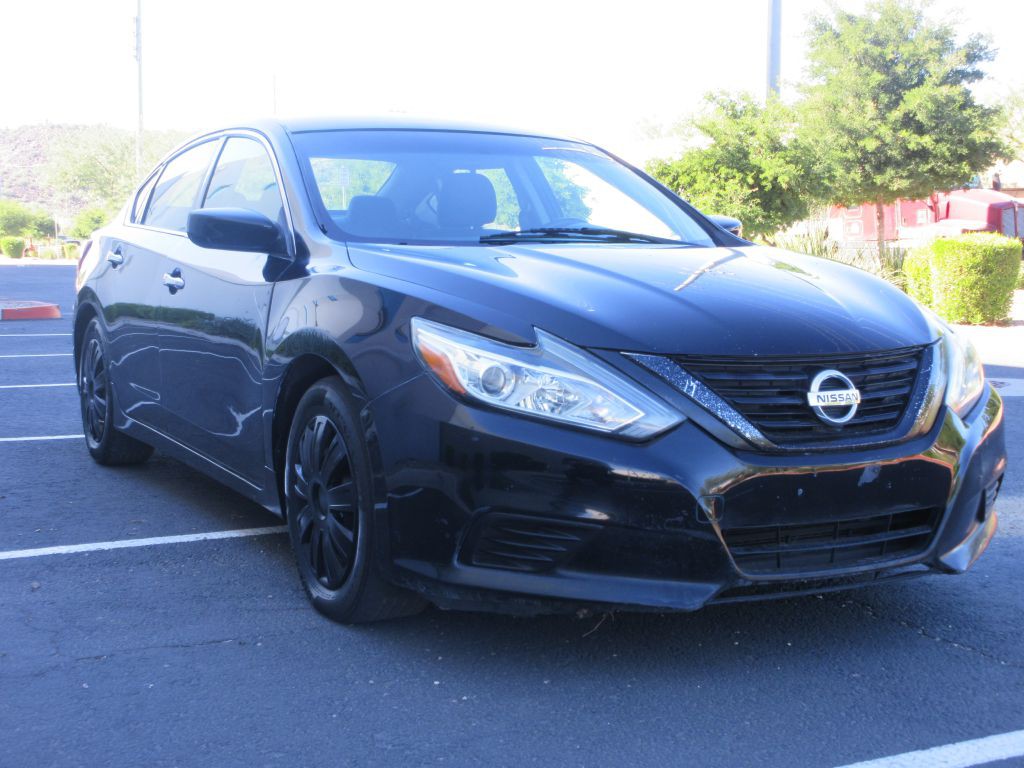2017 Nissan Altima Image 1