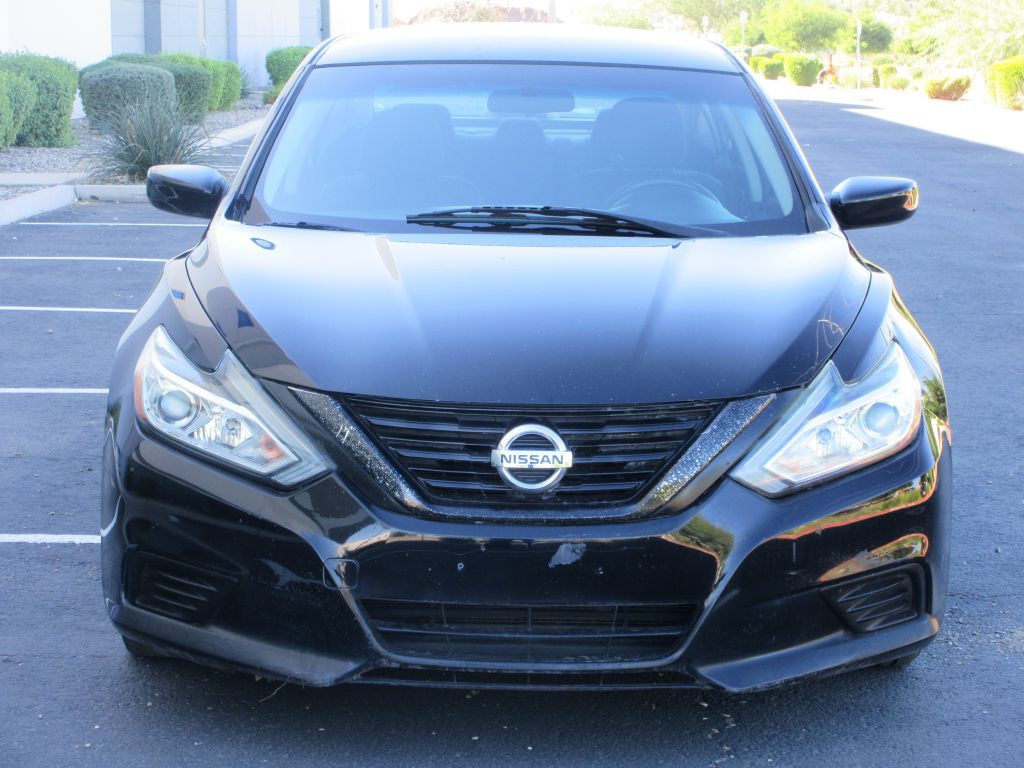 2017 Nissan Altima Image 8