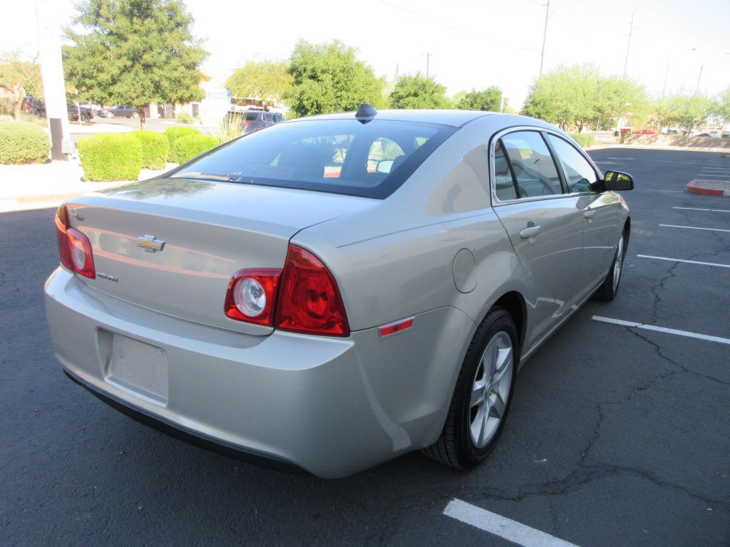 2012 Chevrolet Malibu Image 3