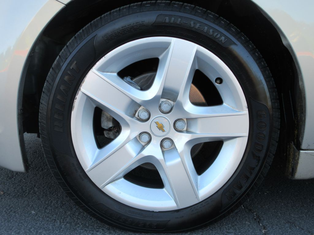 2012 Chevrolet Malibu Image 9