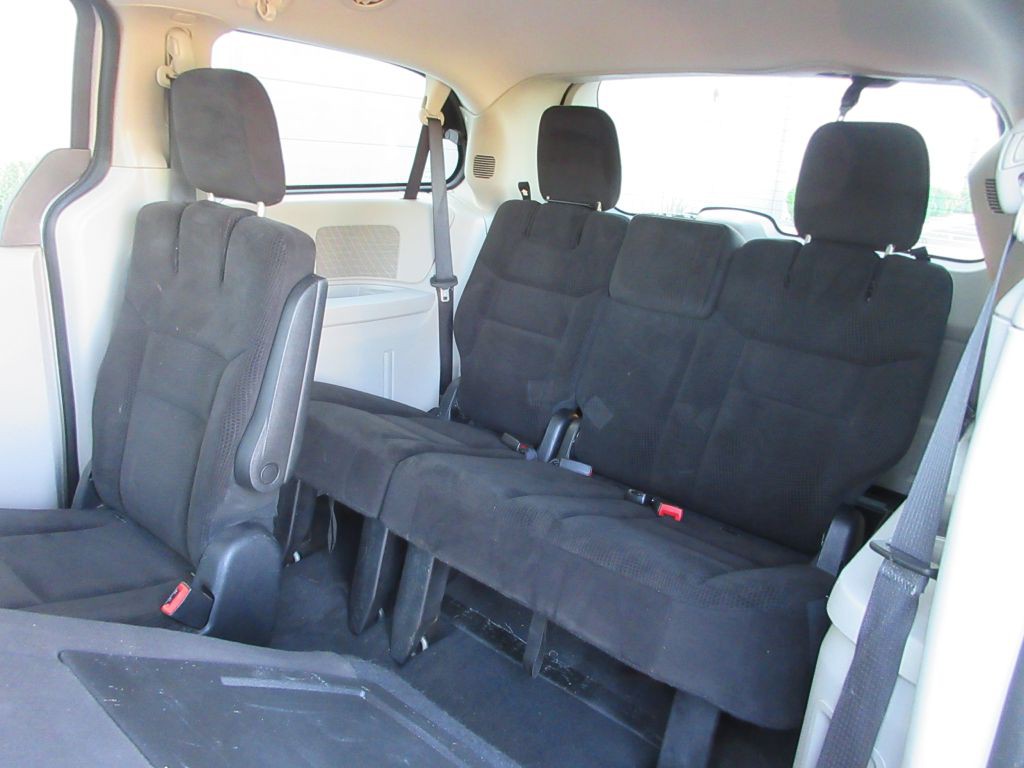 2016 Dodge Grand Caravan Image 11