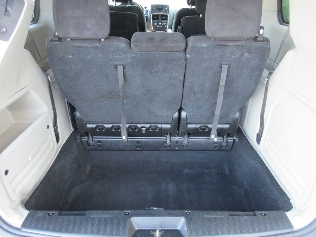 2016 Dodge Grand Caravan Image 12