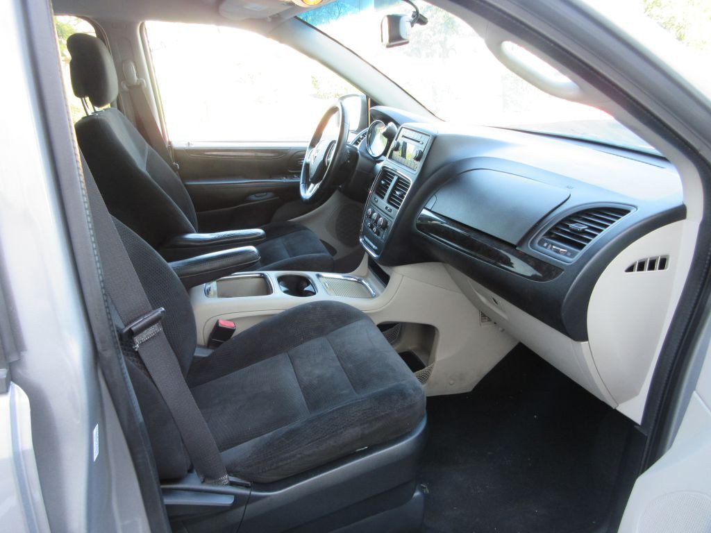 2016 Dodge Grand Caravan Image 15