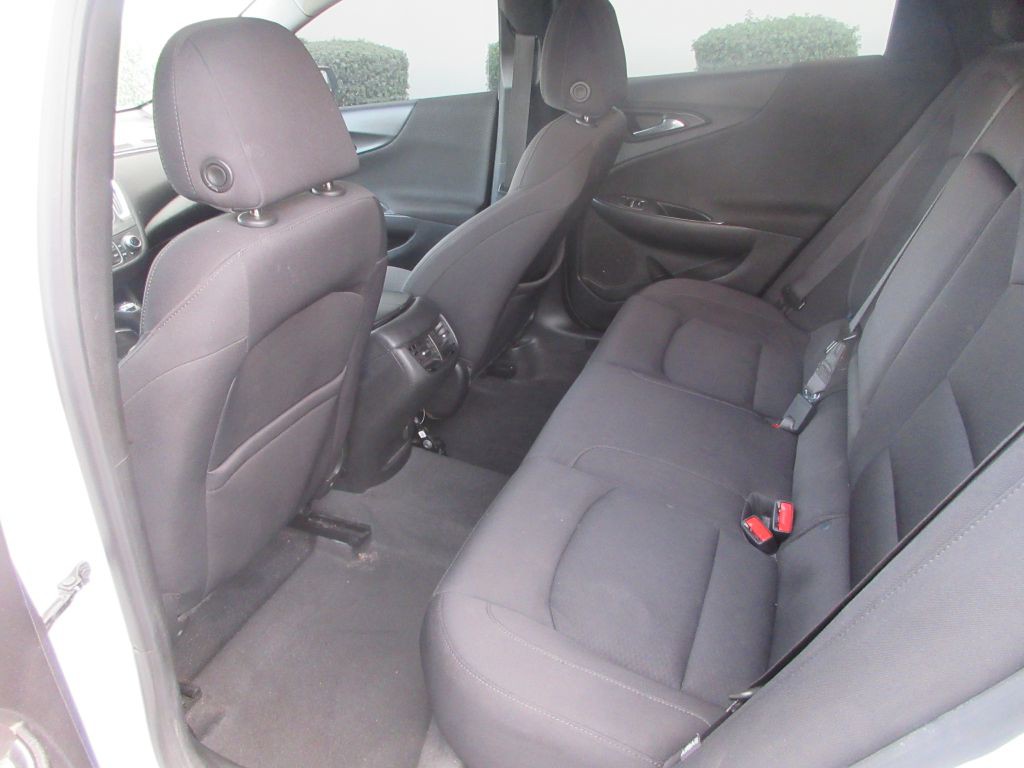 2020 Chevrolet Malibu Image 10