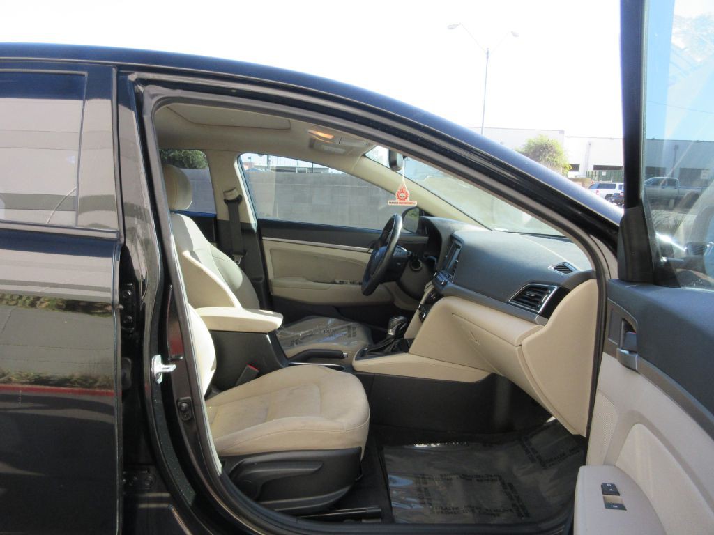 2018 Hyundai Elantra Image 10