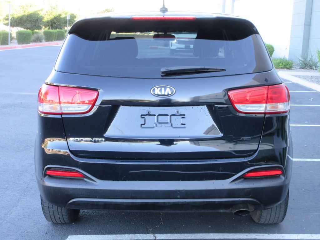 2016 Kia Sorento Image 4
