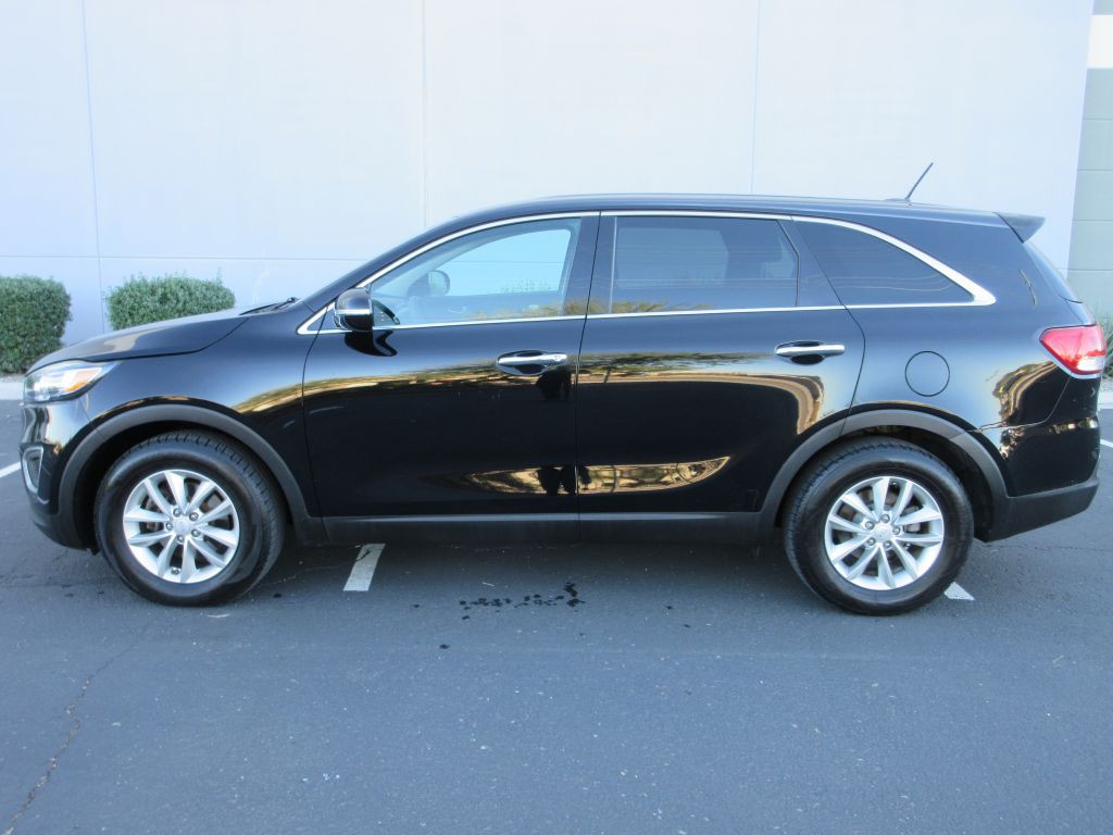 2016 Kia Sorento Image 6