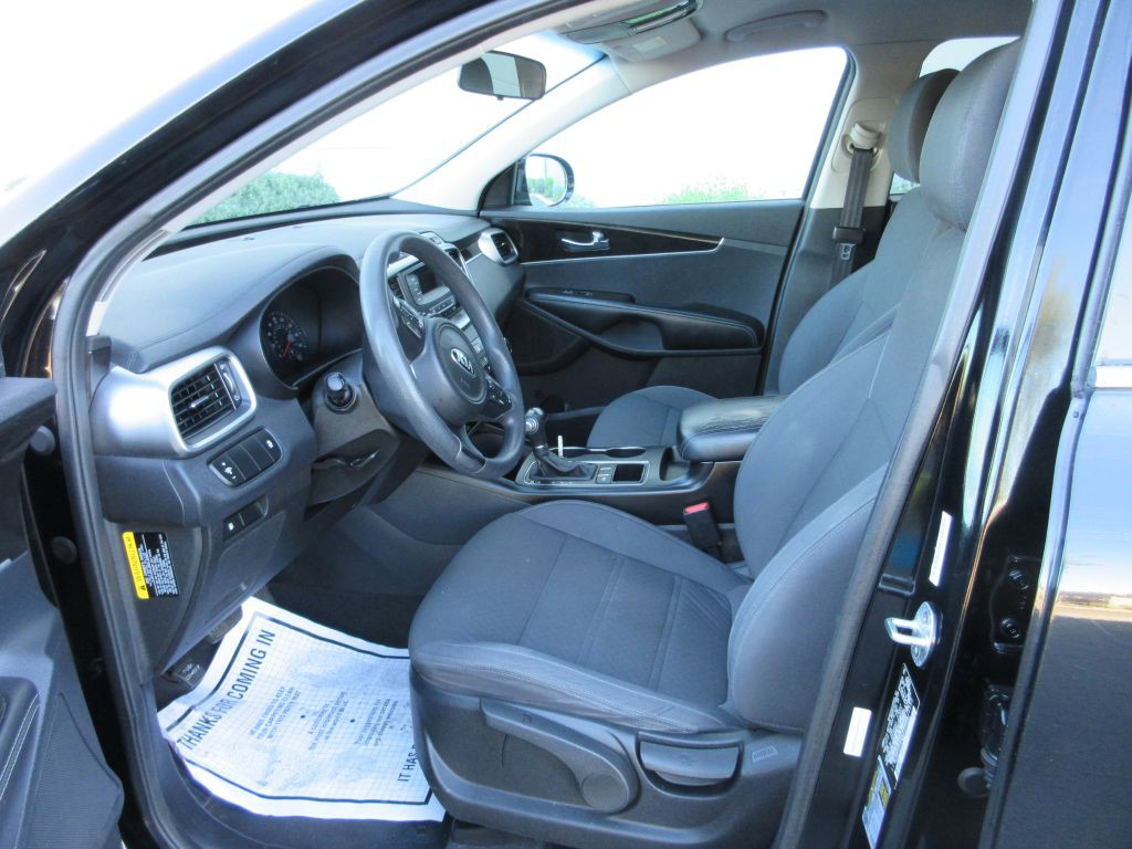 2016 Kia Sorento Image 9