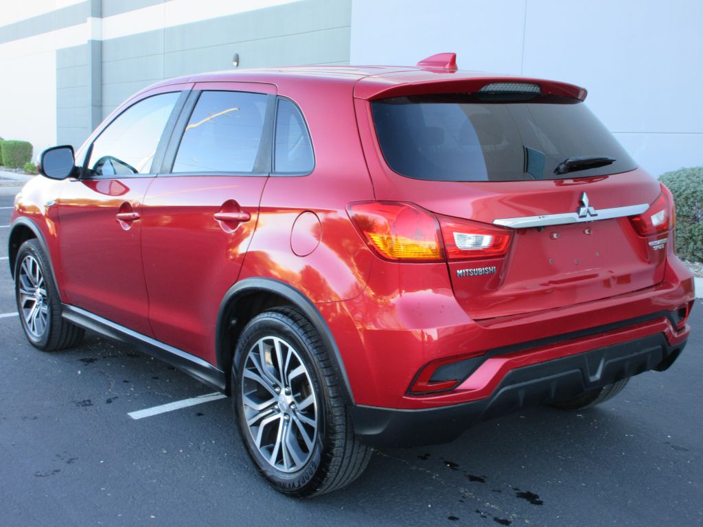 2018 Mitsubishi Outlander Image 5