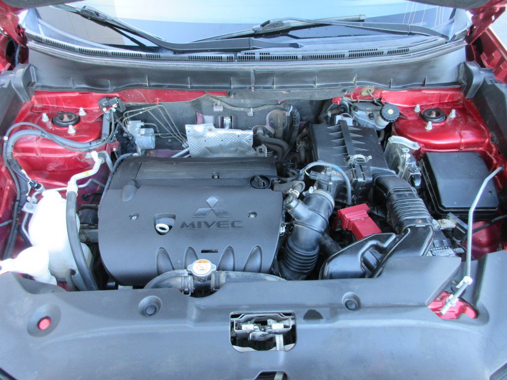 2018 Mitsubishi Outlander Image 14