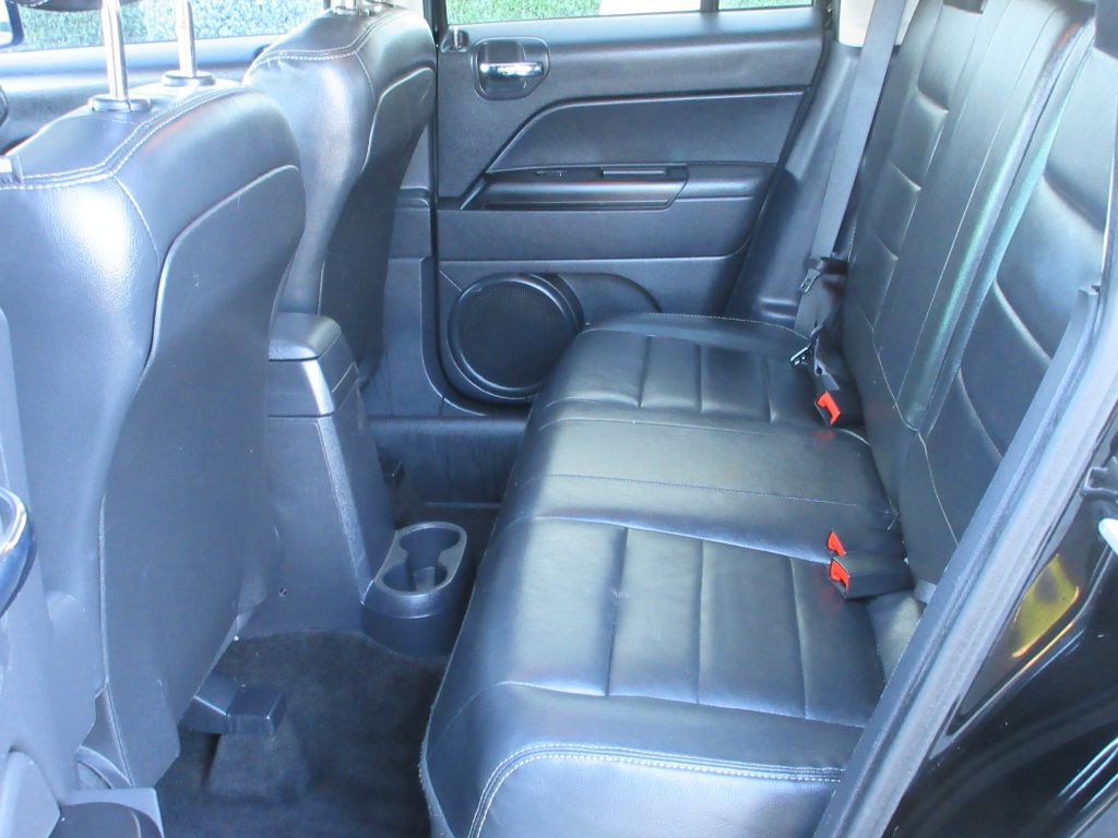 2016 Jeep Patriot Image 12