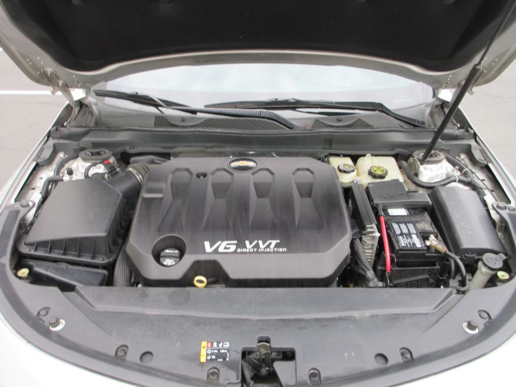 2015 Chevrolet Impala Image 10