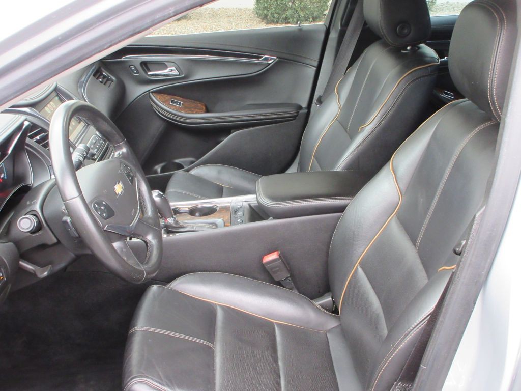 2015 Chevrolet Impala Image 12
