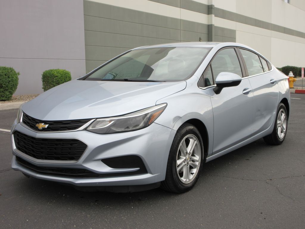 2018 Chevrolet Cruze Image 7