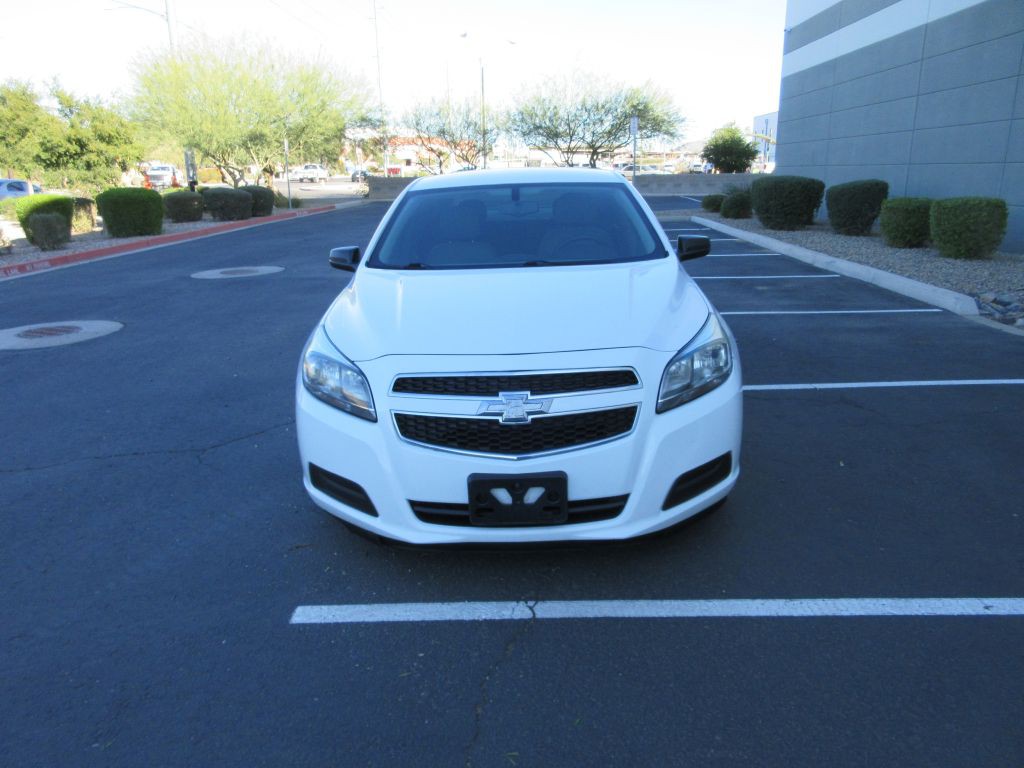2013 Chevrolet Malibu Image 8