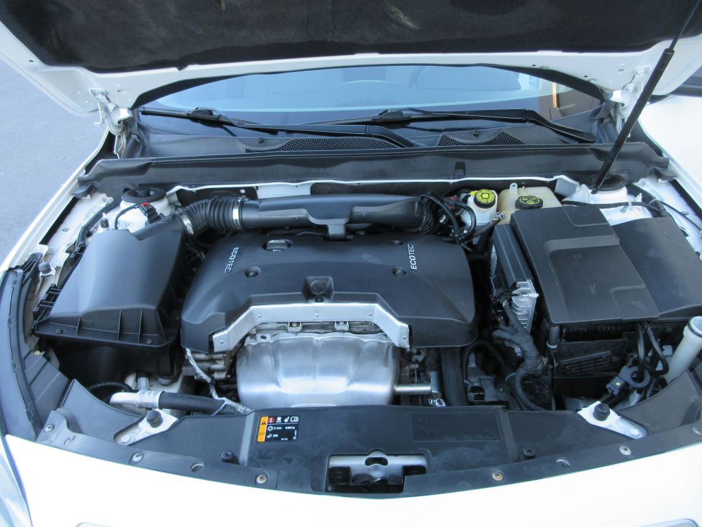 2013 Chevrolet Malibu Image 9