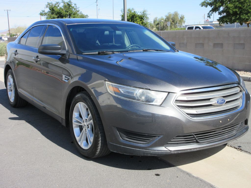2018 Ford Taurus Image 1