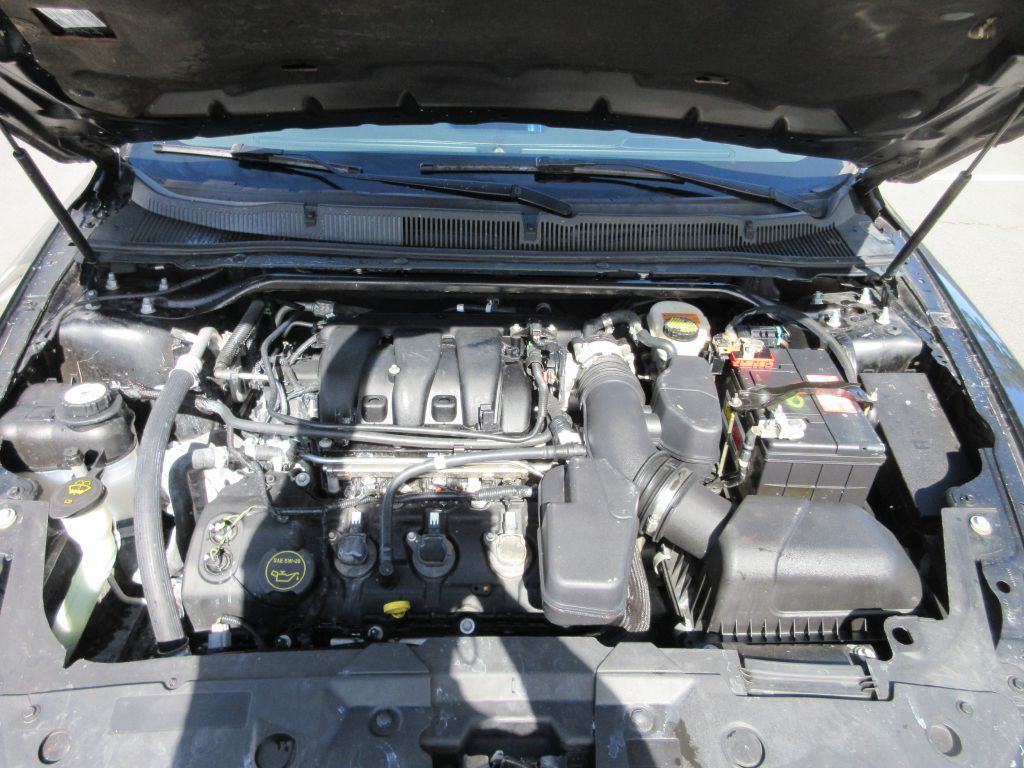 2018 Ford Taurus Image 14