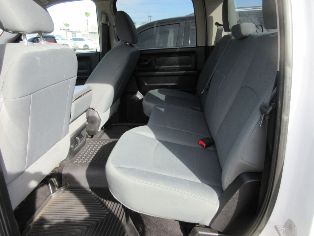 2015 RAM 1500 Image 9