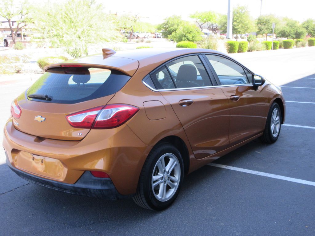 2017 Chevrolet Cruze Image 3
